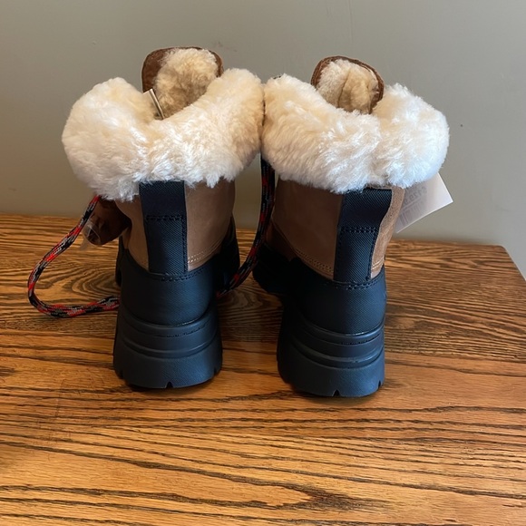 ‼️SOLD‼️ Ashton Addie Ugg winter boots - Picture 10 of 13